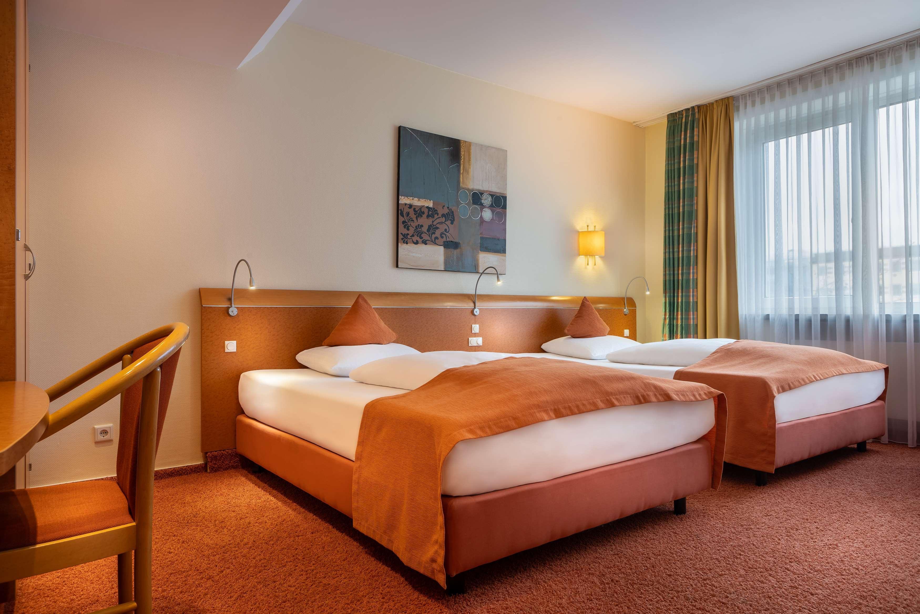 Select Hotel Tiefenthal Хамбург Екстериор снимка